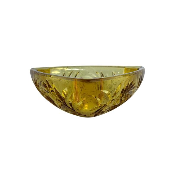 Amber Triangular Glass Ashtray 3 Rests Starburst Attributed to Hazel Atlas - Picture 15 of 16